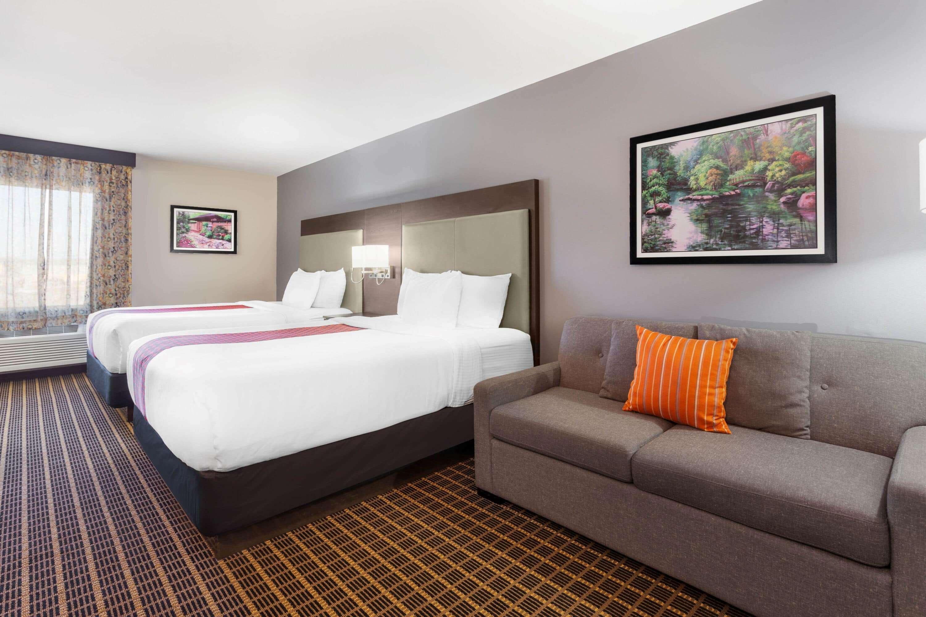 La Quinta By Wyndham Rockford Hotel Екстериор снимка