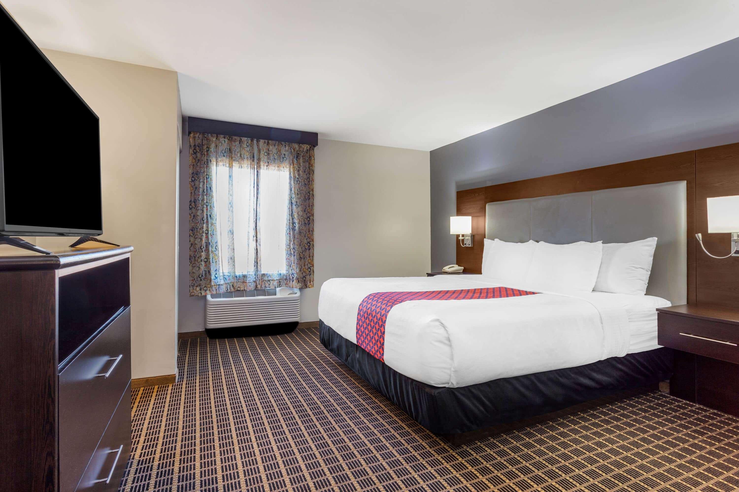 La Quinta By Wyndham Rockford Hotel Екстериор снимка