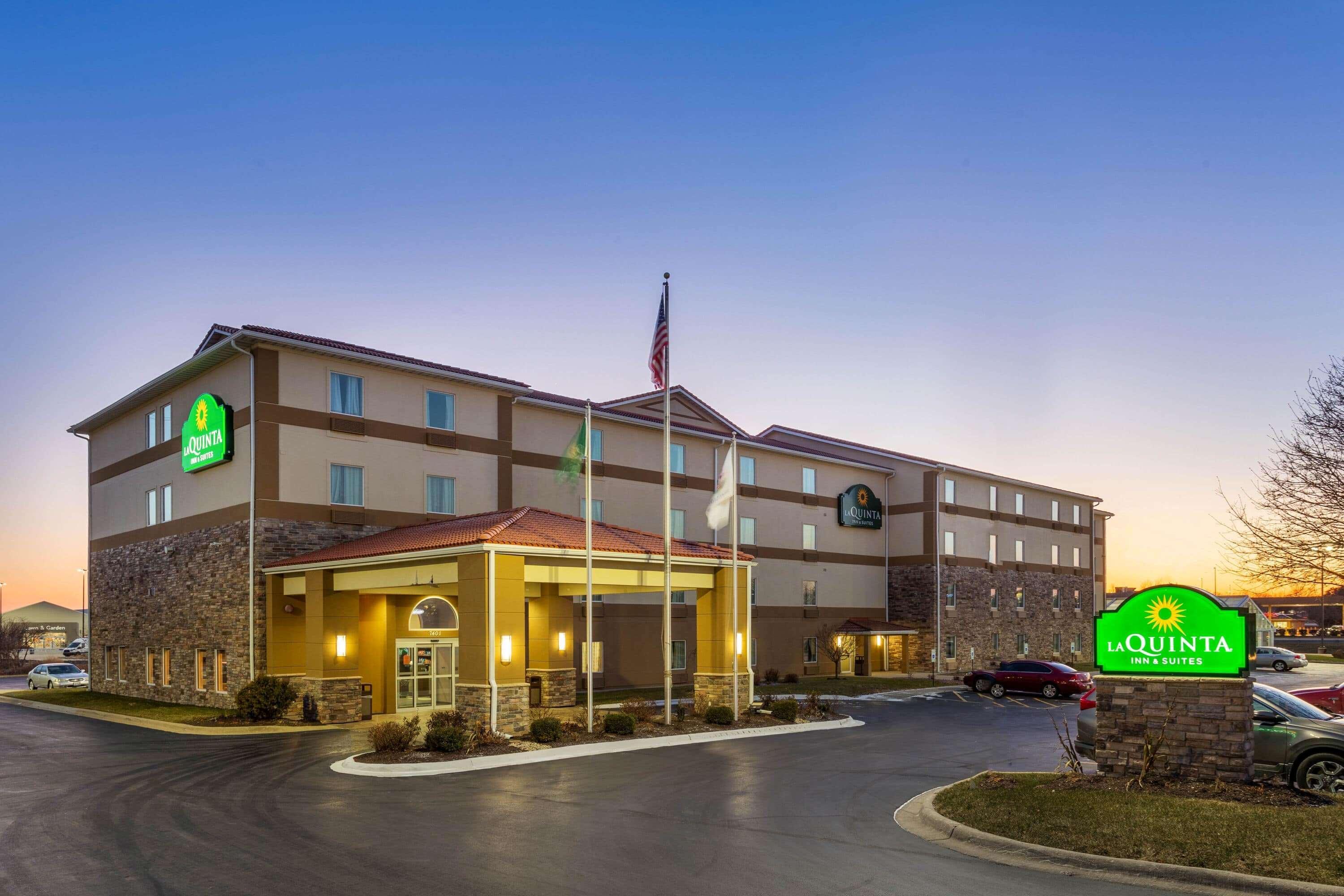 La Quinta By Wyndham Rockford Hotel Екстериор снимка