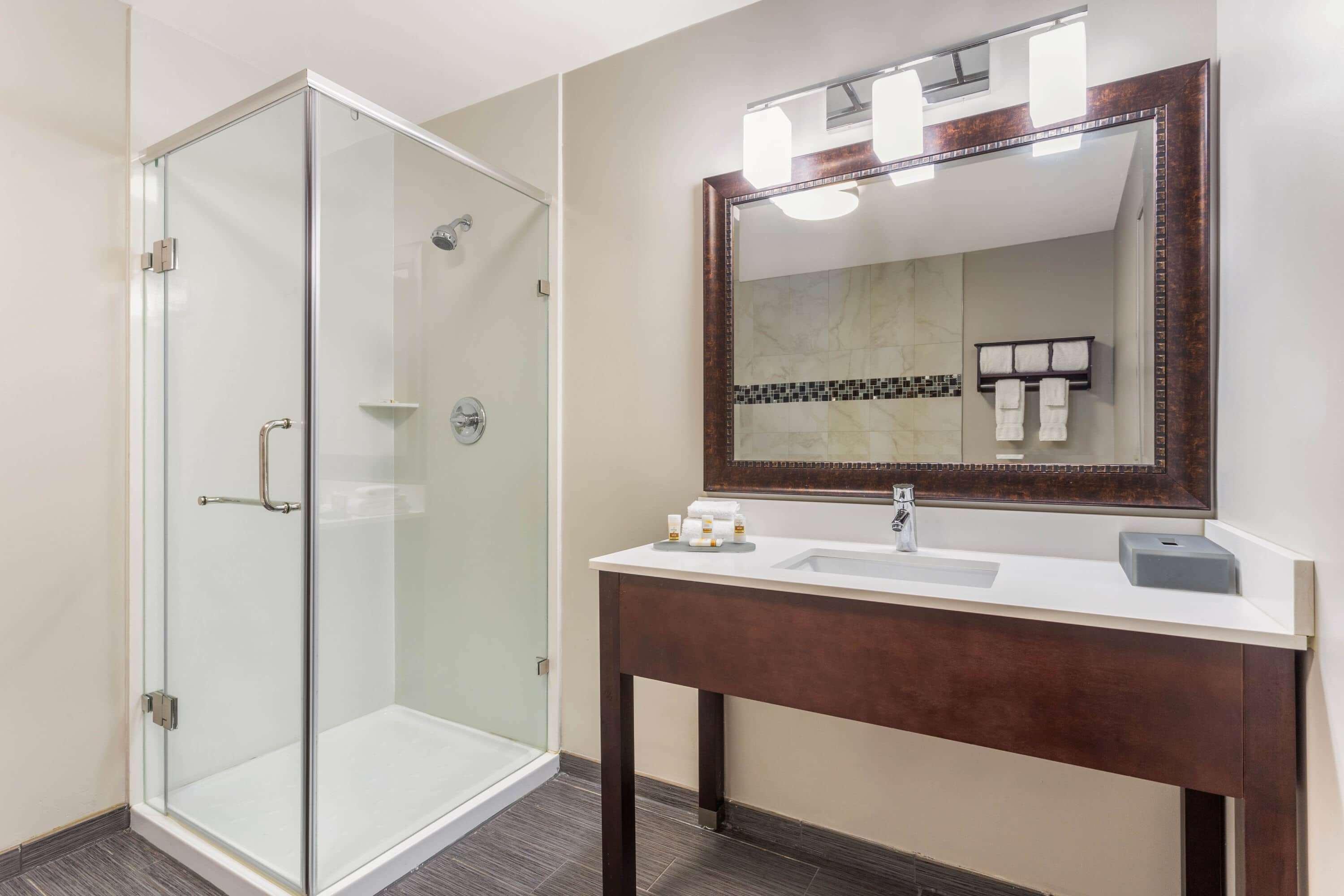 La Quinta By Wyndham Rockford Hotel Екстериор снимка