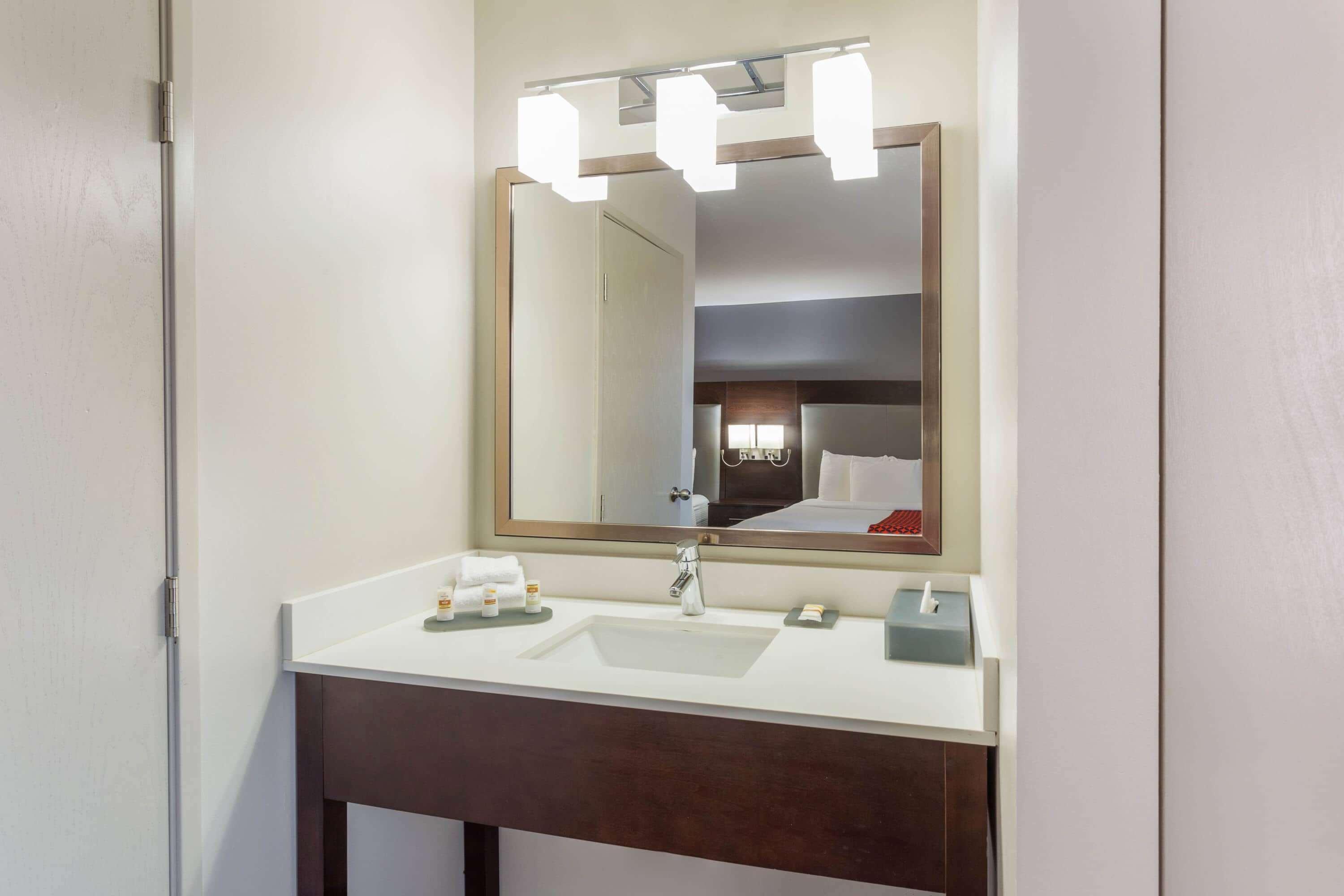 La Quinta By Wyndham Rockford Hotel Екстериор снимка