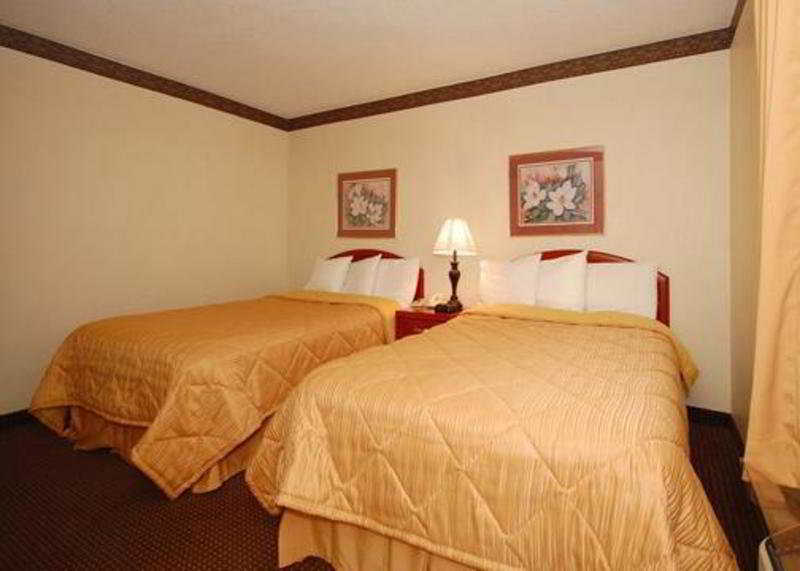 La Quinta By Wyndham Rockford Hotel Екстериор снимка